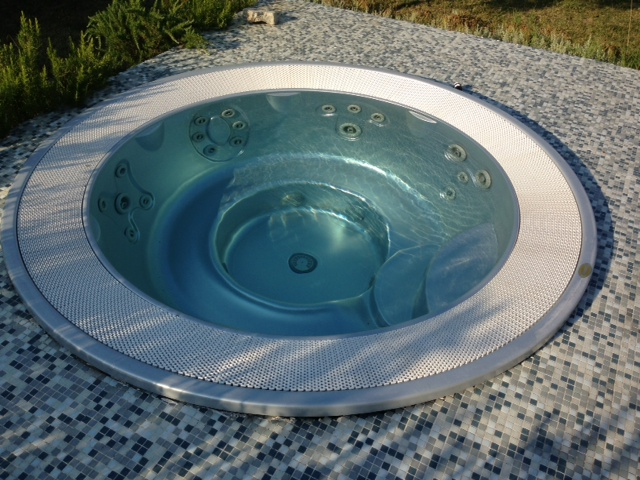 Встраиваемый спа-бассейн Jacuzzi Alimia Built In (рис.1)