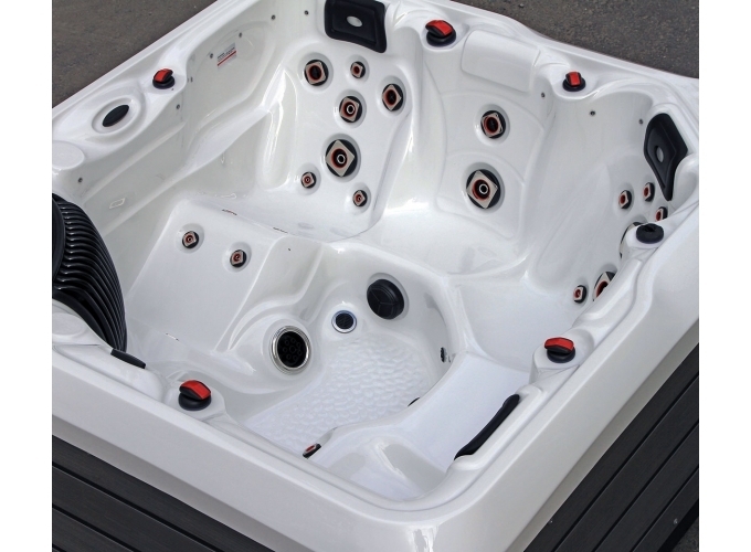 Спа бассейн JNJ Spas Hurricane Riga SPA-632 (рис.2)