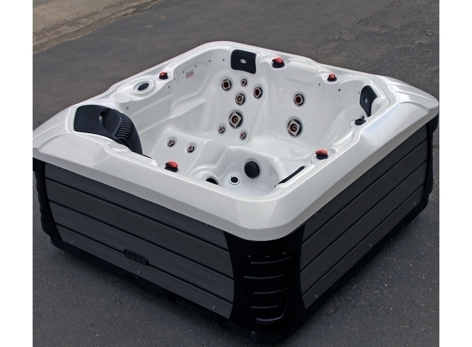 Гидромассажный спа-бассейн JNJ Spas Hurricane Hamilton SPA-633 (рис.1)