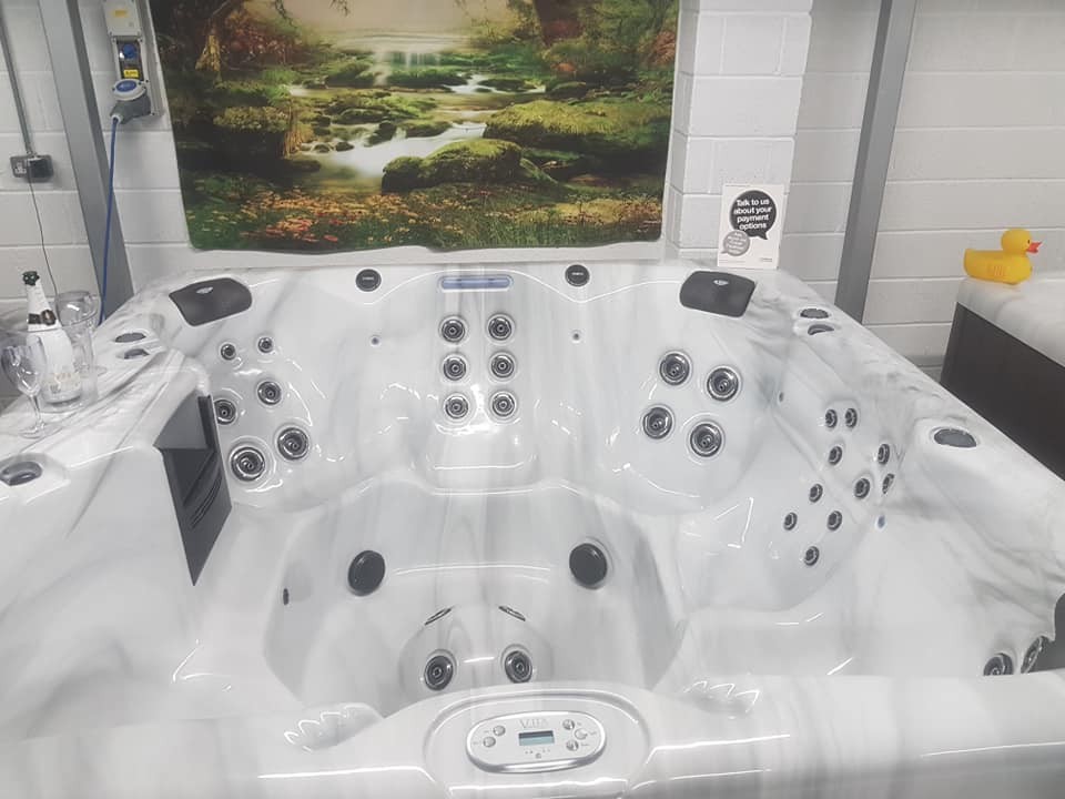 Гидромассажный бассейн Vita Spa Luxe (рис.3) Гидромассажный бассейн Vita Spa Luxe (рис.3)